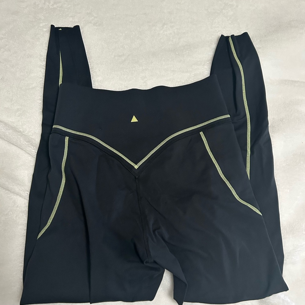 Vitality Performance Leggings - Picture 2 of 4